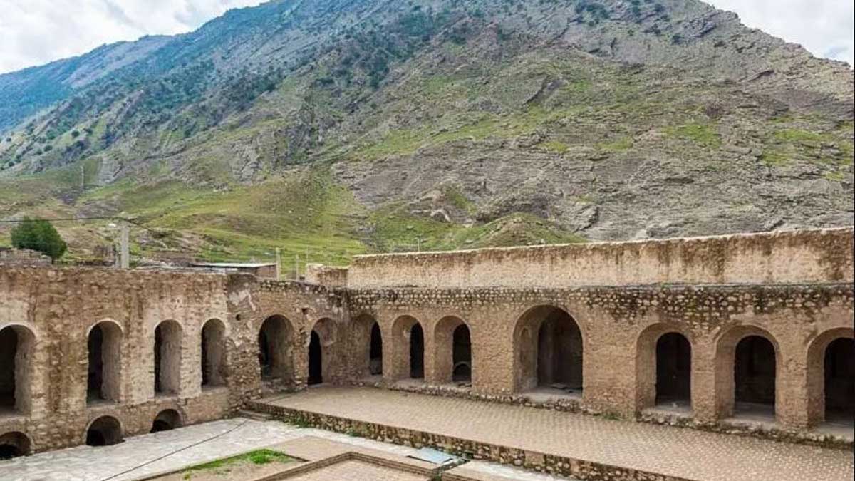 قلعه پور اشرف استان ایلام شهرستان دره شهر